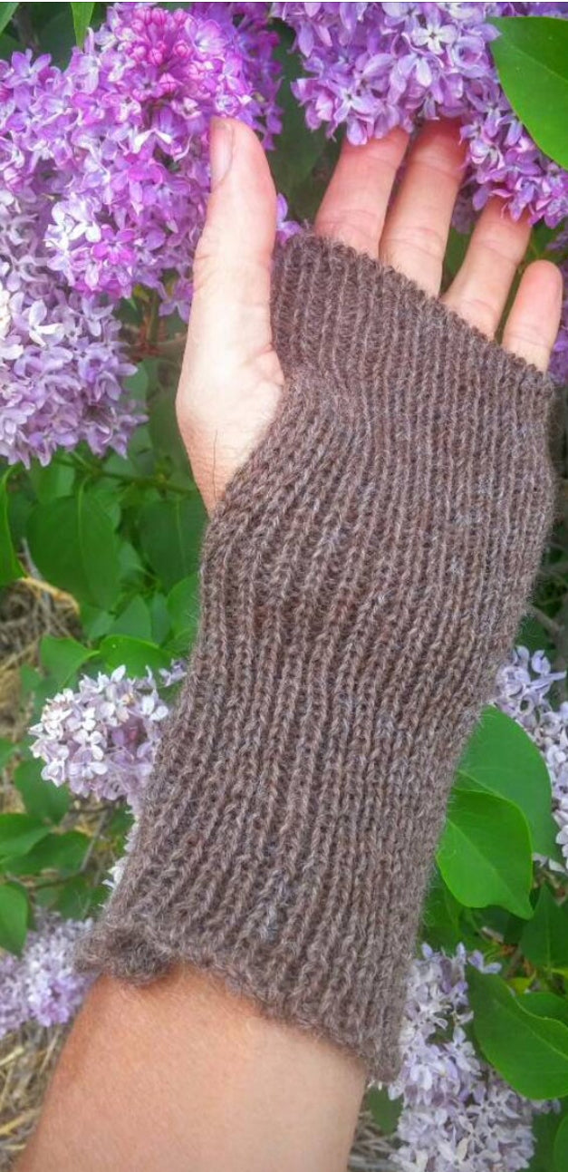 Fingerless mittens