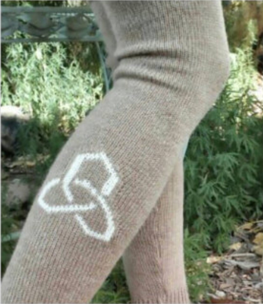 Leg warmers with design